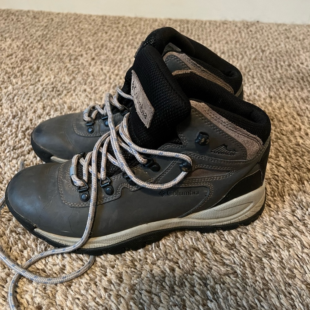 Women’s Columbia Hiking Boots